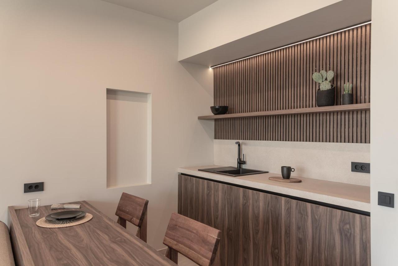 Aku Suites With Private Pools Sztalída Kültér fotó