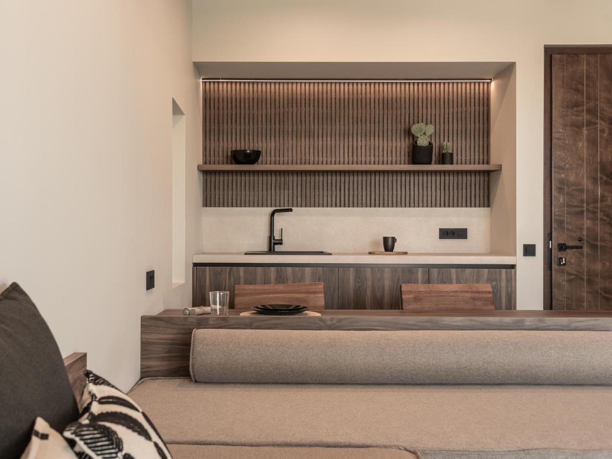 Aku Suites With Private Pools Sztalída Kültér fotó